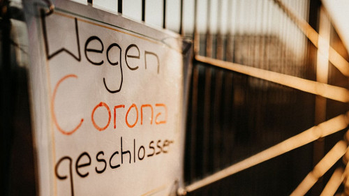 Wegen-Corona-geschlossen-333781682-AS-Danny