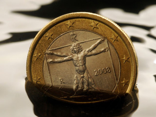 Euro-versinkt-51909308-AS-Comugnero-Silvana