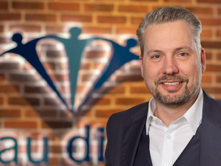 Heiko-Kobold-2023-blau-direkt