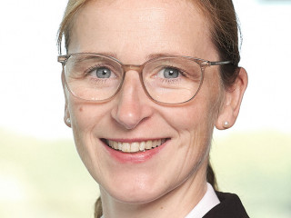 Simone-Auer-2023-Talanx