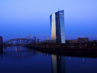 EZB-4148922-PB-nikon89