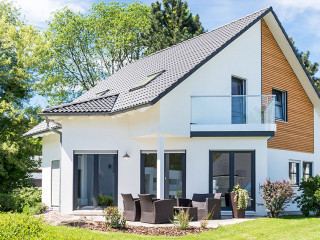 Einfamilienhaus, Wohnhaus mit Garten