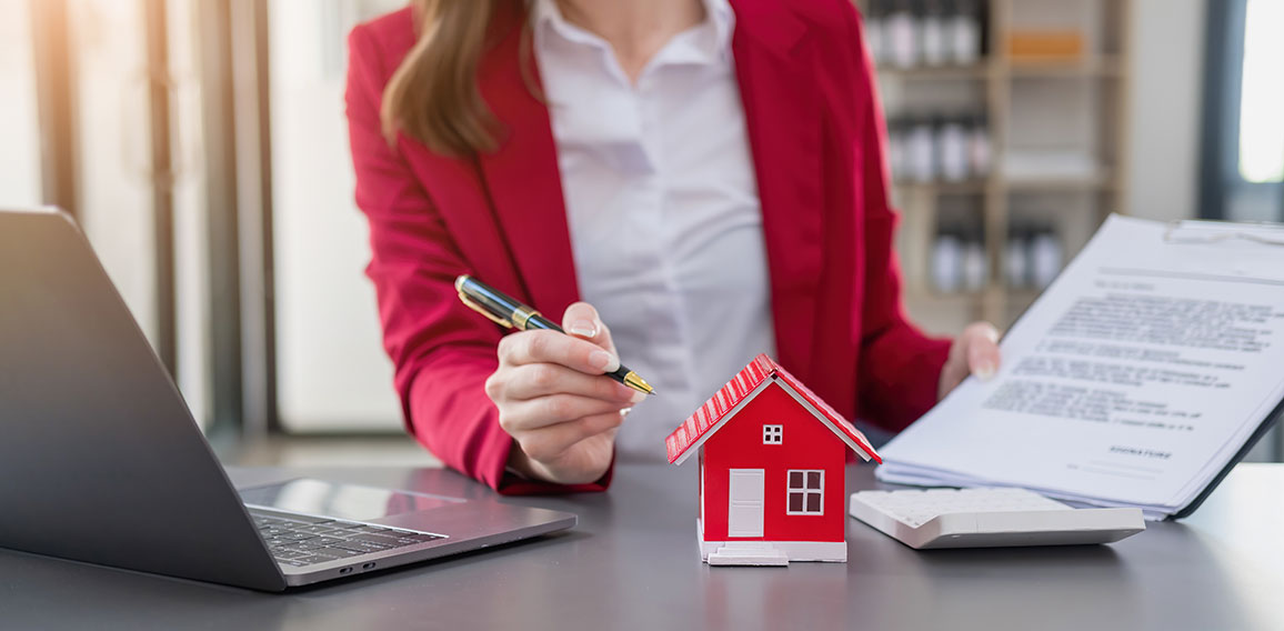 Accountant, businessman, real estate agent, Businessman handing