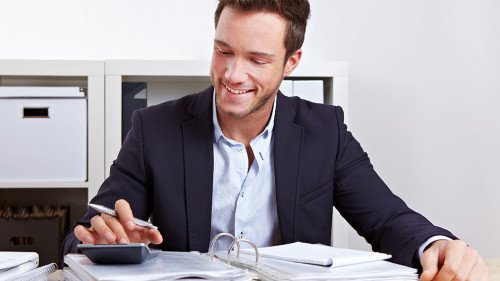 Betriebsprüfung vom Finanzamt im Büro