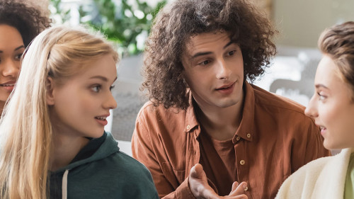 Freunde-Gruppe-574446818-DP-HayDmitriy