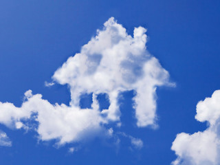 Wolken-Haus-38844126-AS-phloxii