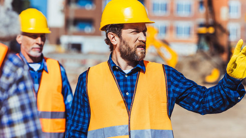 Bauarbeiter-170347324-DP-ArturVerkhovetskiy