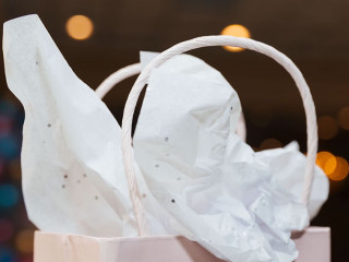 Papiertuete-1560254541-US-Happy Films