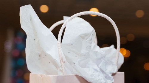 Papiertuete-1560254541-US-Happy Films