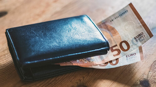 Portmonee mit Geldscheinen