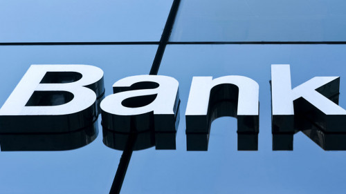 Glasfassade-Bank-34806805-DP-blurAZ1