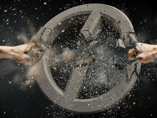 Haende-zerschlagen-Verbotssymbol-187978520-DP-SergeyNivens