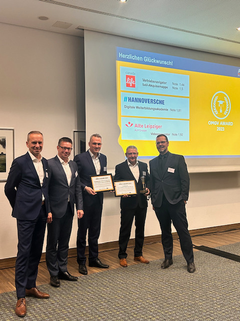 OMGV-Award-Maklerunterstuetzung-Preistraeger-2023-As-im-Aermel