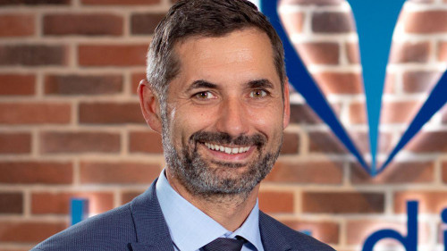 Dirk-Henkies-2023-blau-direkt