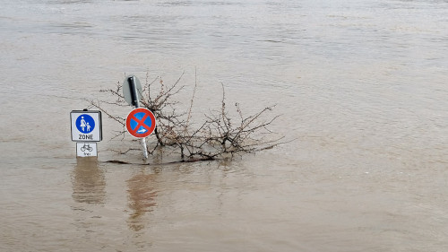 Hochwasser-673587256-DP-Lensw0rld