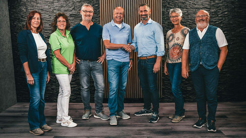 MitarbeiterInnen-Henkies-2024-Kraus-Krist-Fuchs-blau direkt