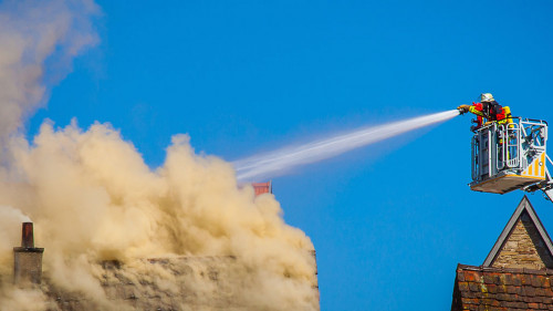 Hausbrand-Feuerwehr-3296195-PB-maxmann