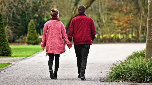 Paar-Spaziergang-3288623-PB-MabelAmber