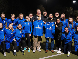 Die Bayerische wird Hauptsponsor des FFC Wacker München