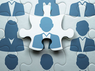 Anzugtraeger-Puzzle-266467327-AS-tadamichi