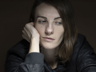 Frau-traurig-4617256-PB-Engin_Akyurt