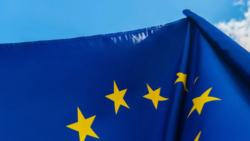 Europa-Flagge-482676892-DP-IgorVetushko