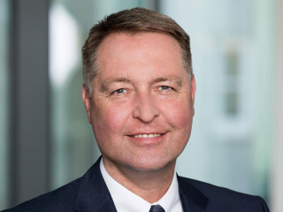 Dr-Frank-Walthes-2022-Versicherungskammer