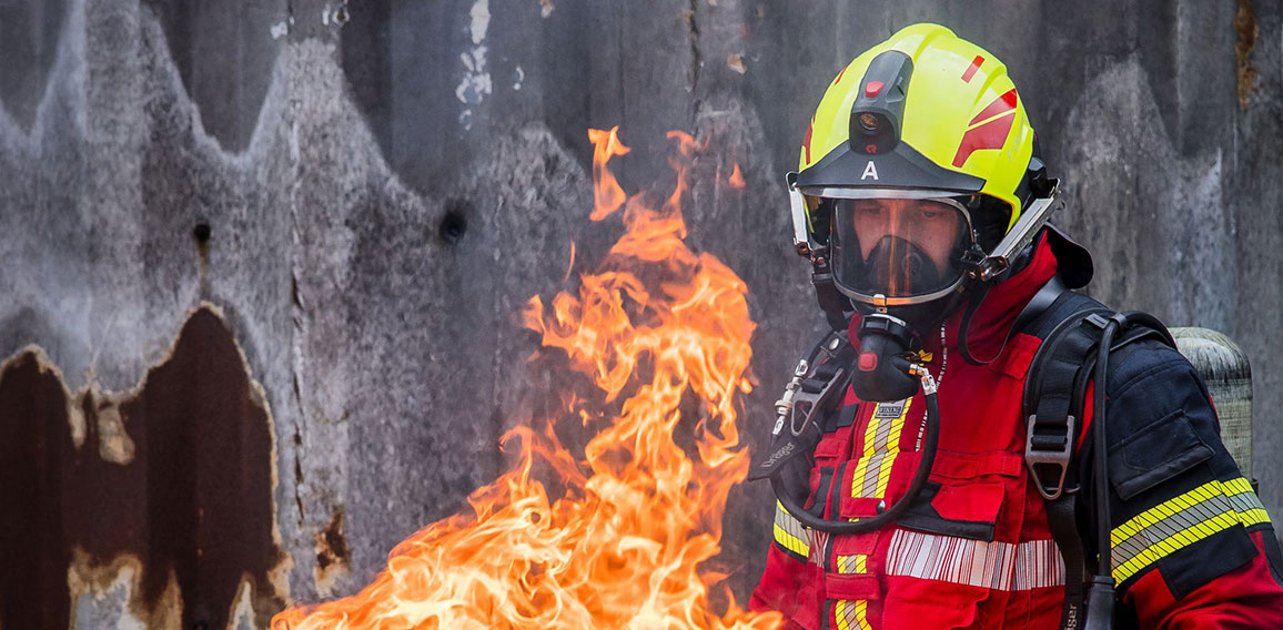 Feuerwehrmann-2024-VIKING-LIFE-SAVING-EQUIPMENT