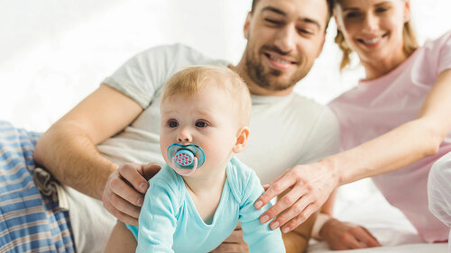 Eltern-Saeugling-187816678-DP-AllaSerebrina