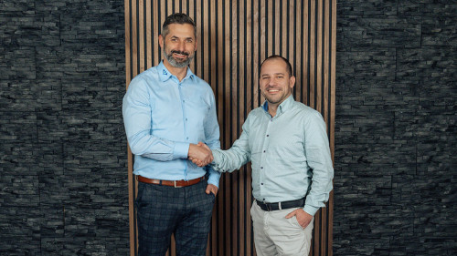 Henkies-Hoffmann-2024-blau-direkt-Kopsch