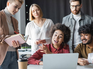 Office-Team-575565472-DP-HayDmitriy