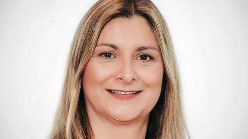 Stefanie-Schlick-2024-Sparkassen-Versicherung-Sachsen-Toni-Kretschmer