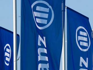 Allianz-Flagge-2023-Allianz-Deutschland-AG