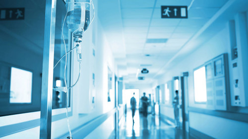 Krankenhaus-Tropf-78050610-DP-sudok1