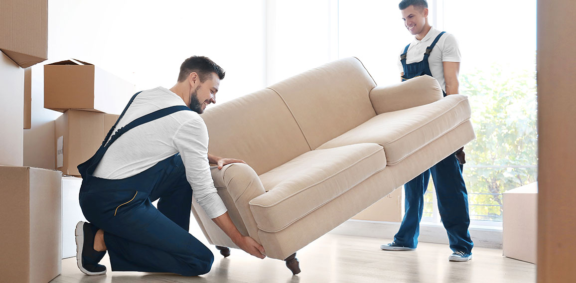Moebelpacker-Couch-178589800-DP-belchonock