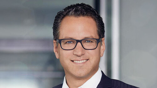 Dr-Sebastian-Grabmaier-2021-JDC-Group