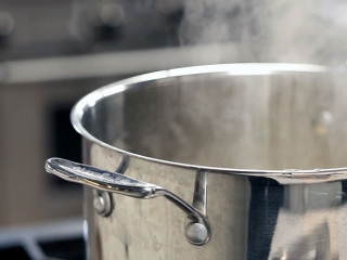 Topf-Rauch-419169880-DP-BZA