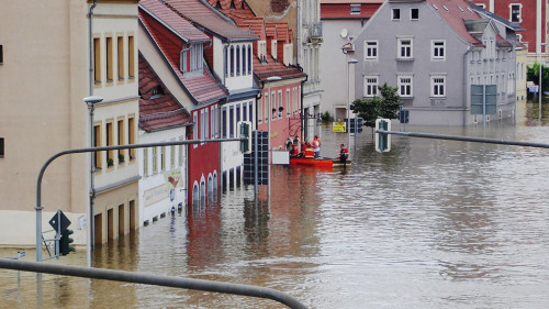 Flut-876580-PB-LucyKaef