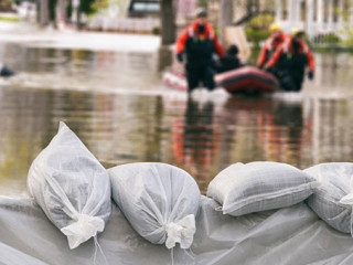 Sandsaecke-169465415-AS-mbruxelle