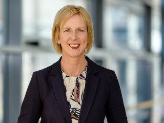 Katharina Stecher übernimmt ab Oktober 2025 den Vorsitz des Vorstands der GVV Versicherungen.