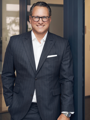 Dr. Sebastian Grabmaier
Vorstandsvorsitzender der Jung, DMS & Cie. AG