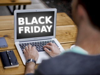 Die bevorstehende Black Friday-Saison verspricht nicht nur hohe Umsätze, sondern auch eine Zunahme von KI-gesteuertem Betrug.