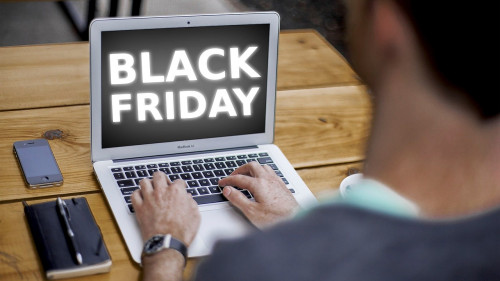 Die bevorstehende Black Friday-Saison verspricht nicht nur hohe Umsätze, sondern auch eine Zunahme von KI-gesteuertem Betrug.