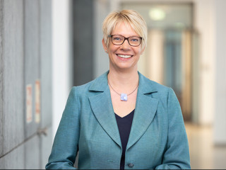 Julia Wiens, Exekutivdirektorin Versicherungs- und Pensionsfondsaufsicht