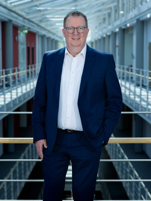 Dr. Olaf Schmitz, Vorstandsmitglied und zuständig für die Lebensversicherung