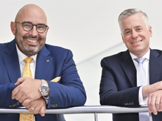 Michael Schillinger (l.), Vertriebsvorstand, und Andreas Bahr, Bereichsleiter Maklerorganisation, INTER Versicherungsgruppe