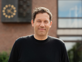 Während Parteichef Lars Klingbeil die Rolle des Lautsprechers übernimmt, scheint Kanzler Olaf Scholz als Spitzenkandidat nahezu abgetaucht zu sein.