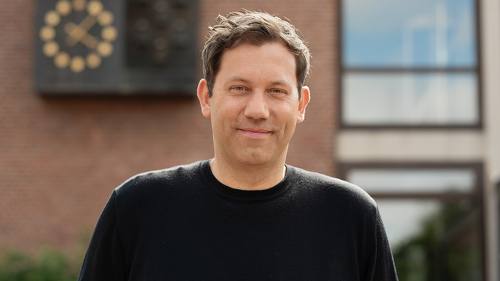 Während Parteichef Lars Klingbeil die Rolle des Lautsprechers übernimmt, scheint Kanzler Olaf Scholz als Spitzenkandidat nahezu abgetaucht zu sein.