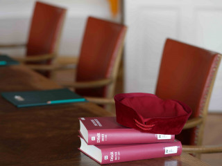 Die Klägerin argumentierte, die Erstattung der Steuerlast sei lediglich der Ersatz eines „Steuerschadens“ und daher nicht steuerpflichtig.