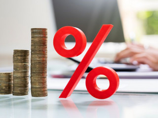 Wie die Autoren der Studie darlegen, wird die deutsche Mittelschicht durch das Einkommensteuersystem überproportional stark belastet.